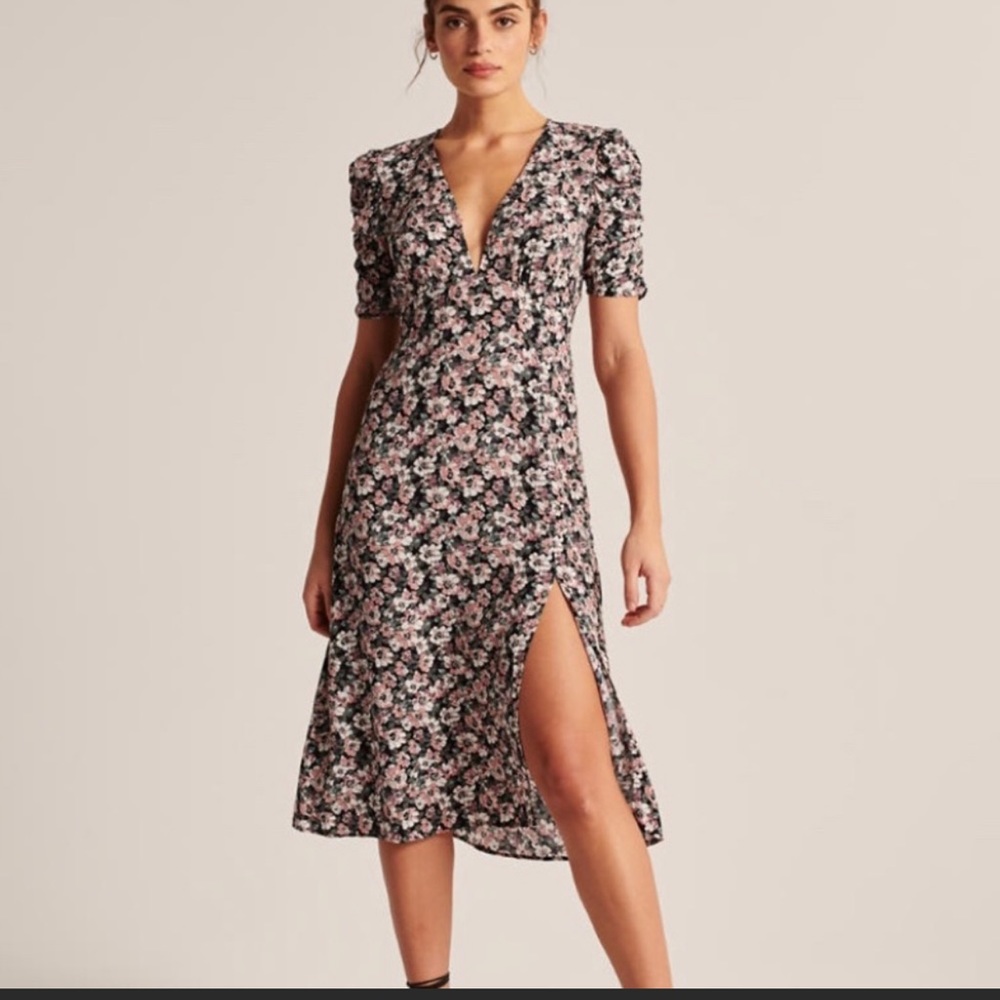 NWT Abercrombie & Fitch Floral Dress